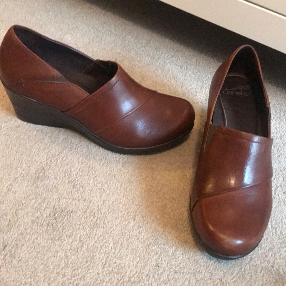 Dansko • Brown Leather Wedges